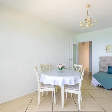 Apartment La Galiote-2 By Interhome
